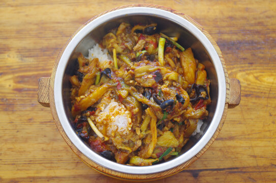 肉末茄子木桶饭
