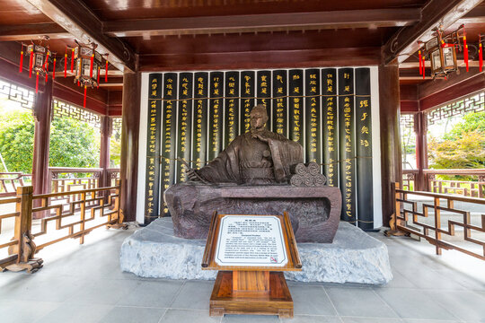 孙武雕像