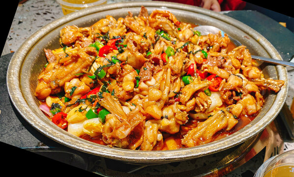 铜锅炭火牛蛙牛肉双拼
