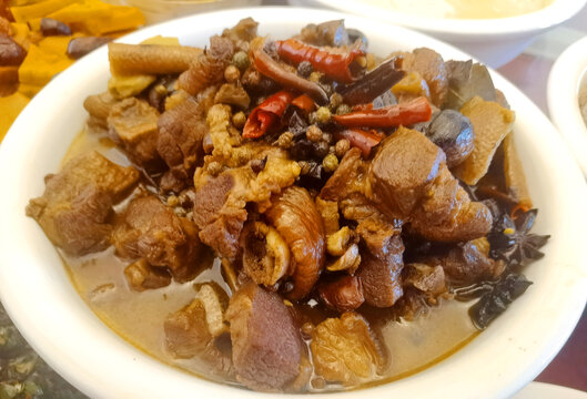 黄焖狗肉