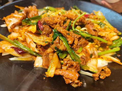 铁板时蔬小炒牛肉