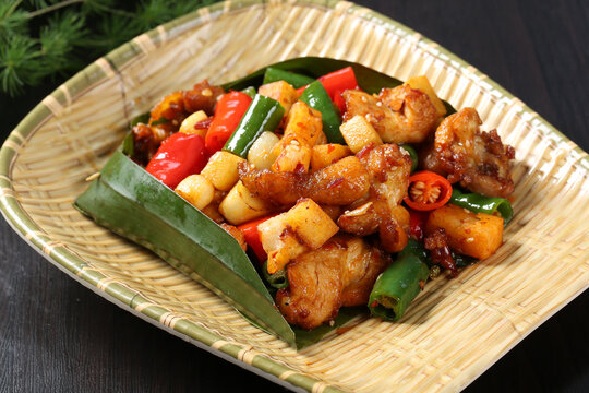 饵块小炒鸡