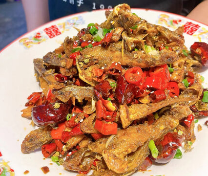 干锅香辣黄辣丁