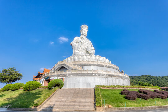 东莞观音山森林公园观音广场雕像