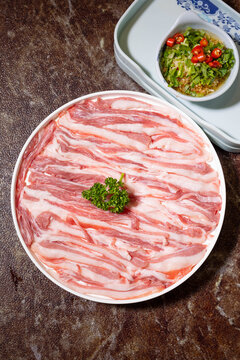 手切羊排肉