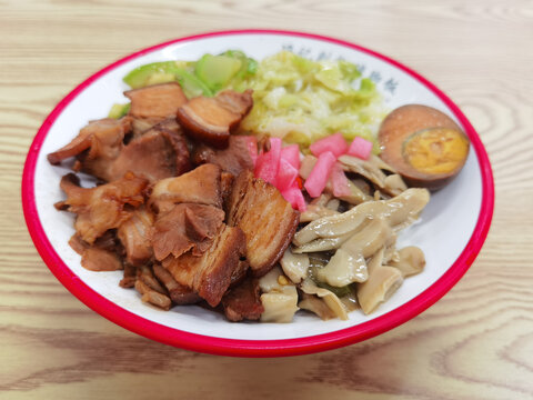 卤肉饭