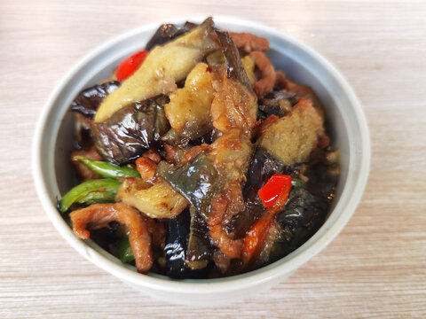 茄子烧肉