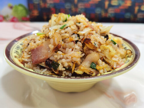 腊肉鸡蛋炒饭