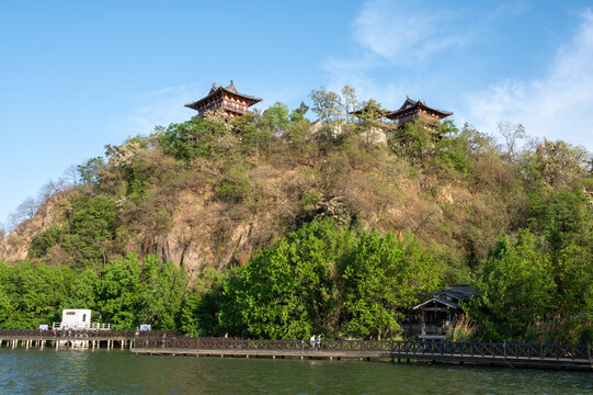 镇江北固山