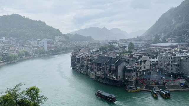 江城一座