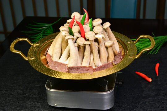 干锅鹿茸菇