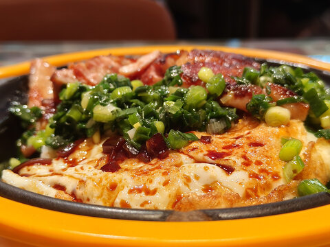 葱油鸡腿扒饭