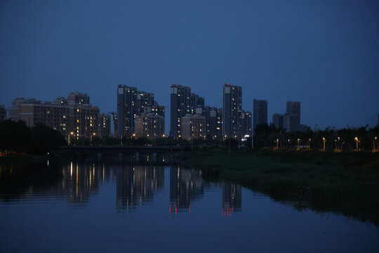 小城夜景