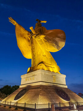 汉武大帝石雕