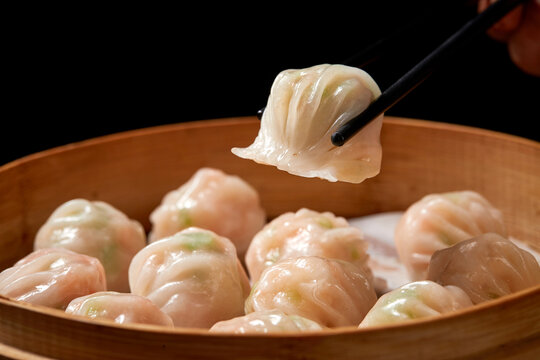 水晶蒸虾饺