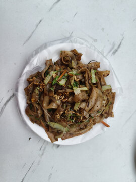 炒河粉