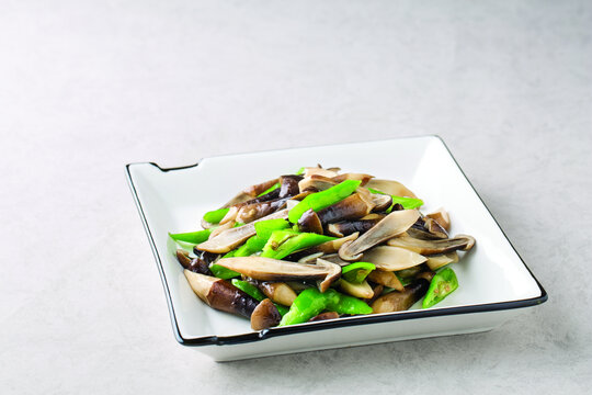 青椒鸡枞菌