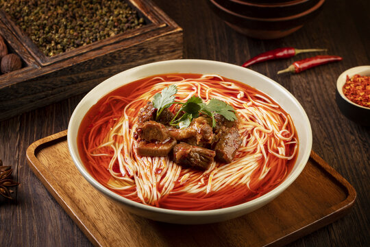 红烧牛肉面