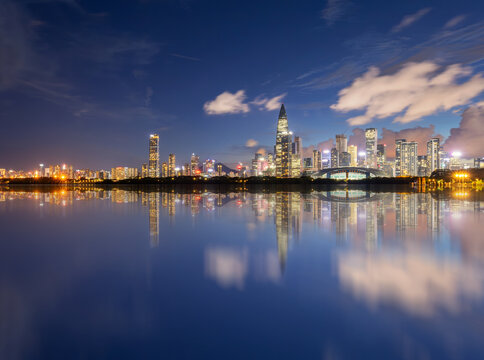 深圳湾后海天际线夜景