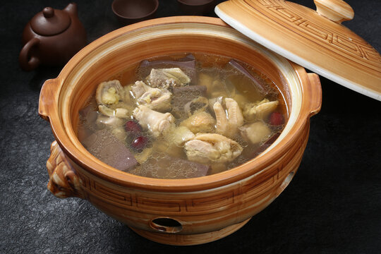 清炖土鸡汤
