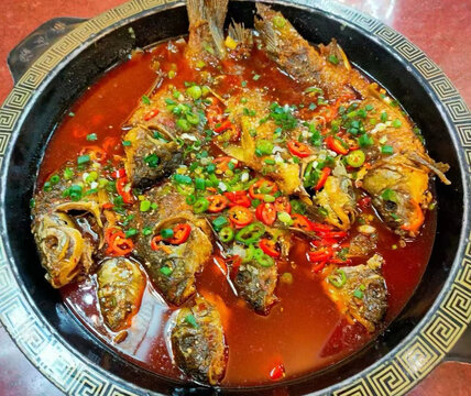 麻辣鲫鱼