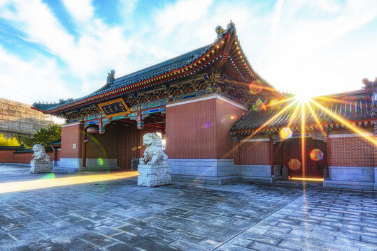 上海交通大学
