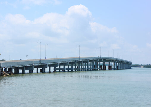 冬松岛跨海大桥