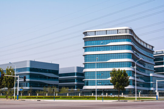 现代风格的商务办公建筑群