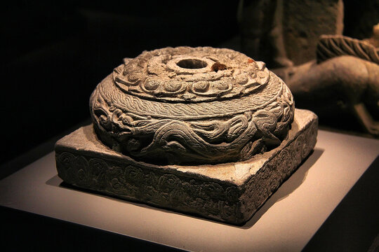 精美雕刻古代石刻柱础