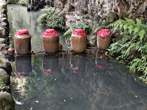 四川叙永不老潭酒庄酒渠