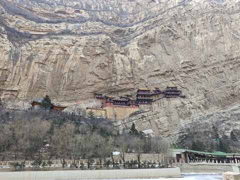 悬崖上的古老寺庙建筑悬空寺