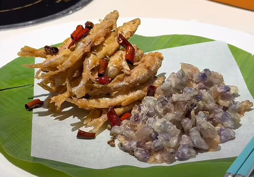 油炸小鱼干