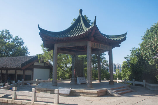 武汉岳飞亭