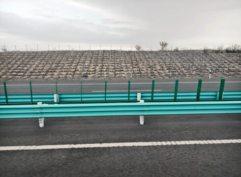 新疆S21沙漠公路