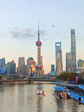 东方明珠塔