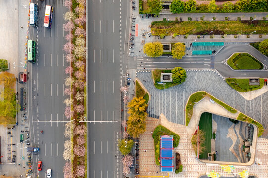 城市道路与景观俯瞰图