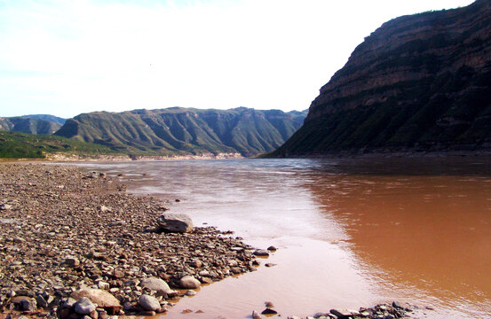 黄河岸边