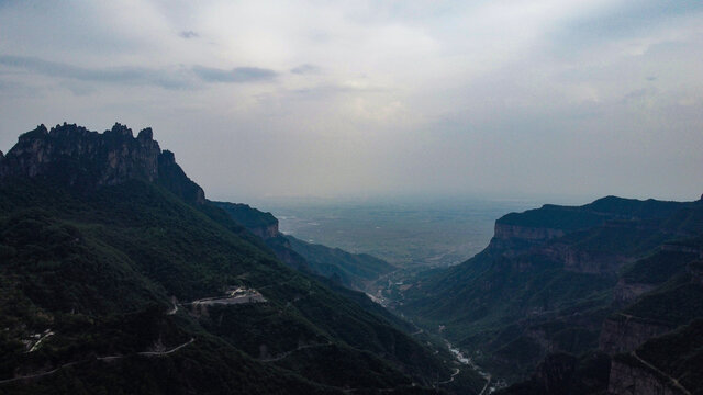 新乡关山风景