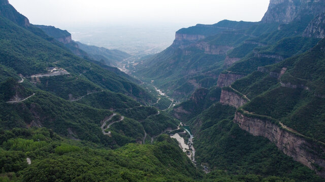 新乡关山风景