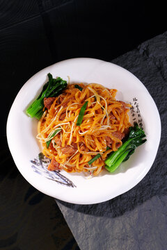 炒牛河炒粉