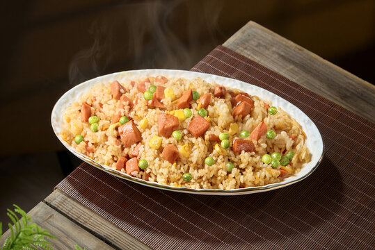 酱油火腿炒饭