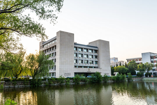 天津大学校园风光