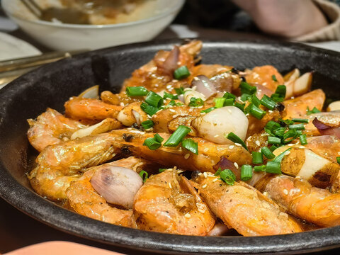 美味铁板虾鲜香诱人