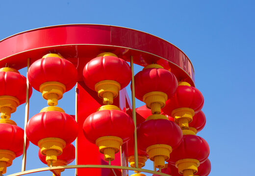 红灯笼点亮新年