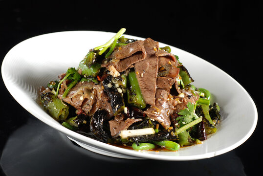 烧椒拌牛肉