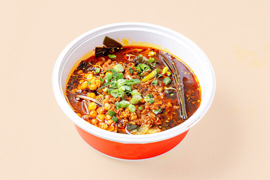 重庆豌豆杂酱酸辣粉