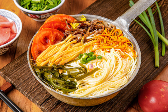 番茄小锅米线