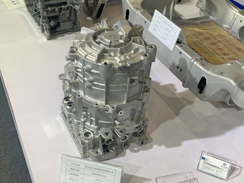 金属汽车零部件展示