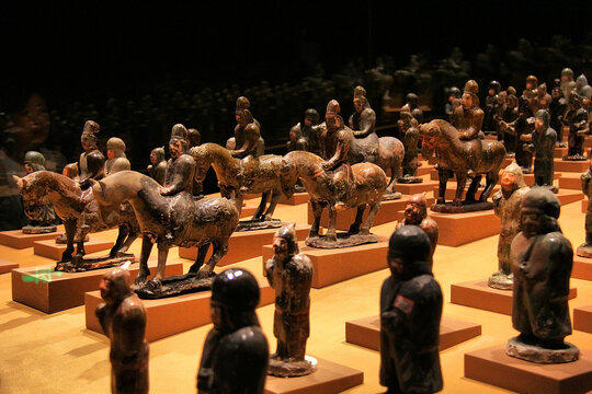 古代陶俑文物陈列展示