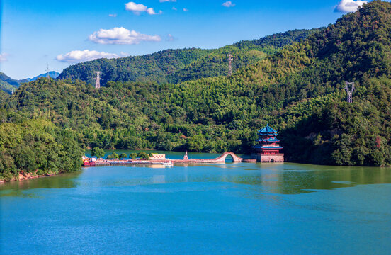 杭州市桐庐县富春江小三峡风光